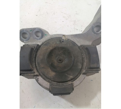 Опора двигателя