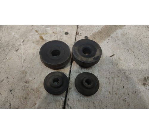 Комплект посадочных резинок основного радиатора