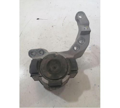 Опора двигателя