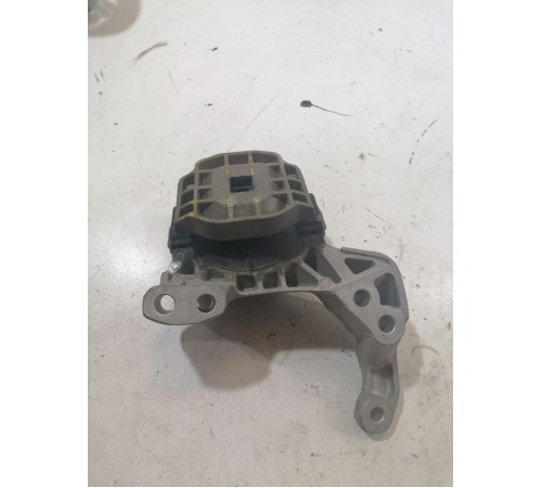 Опора двигателя