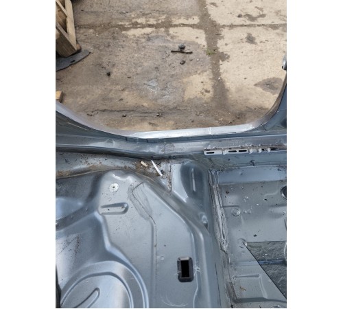 Задний порог со стойкой левый