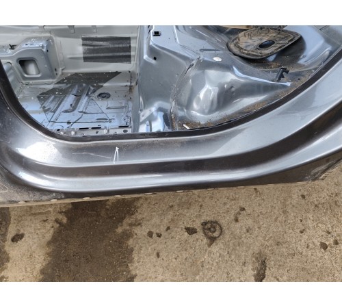 Задний порог со стойкой левый