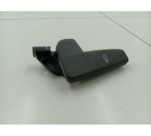 Ручка открывания капота