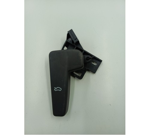 Ручка открывания капота