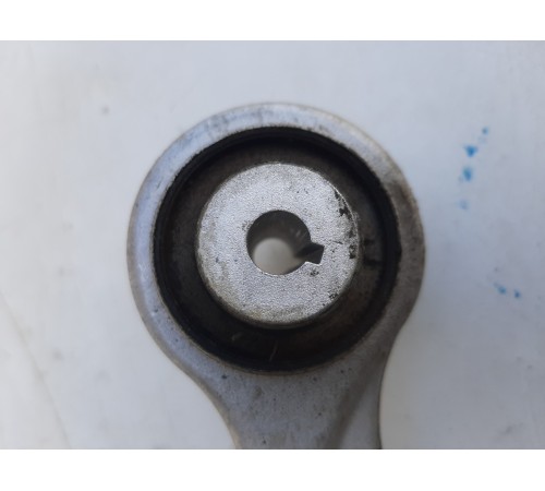 Рычаг подвески(передний правый)