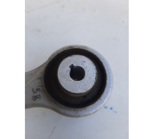 Рычаг подвески(передний правый)