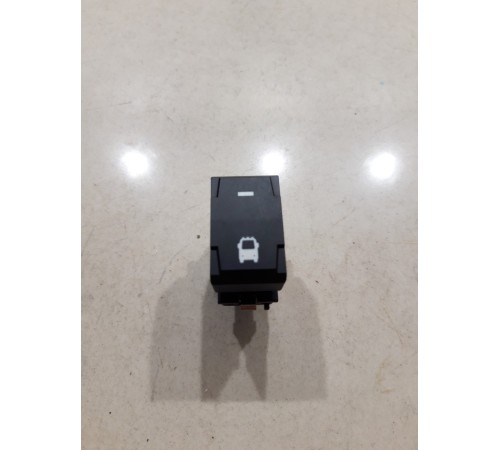 Кнопка включения габаритов на крыше