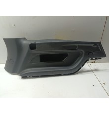 Обшивка багажника правая