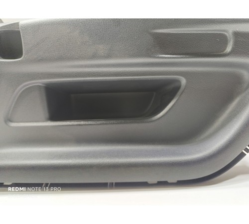 Обшивка багажника правая