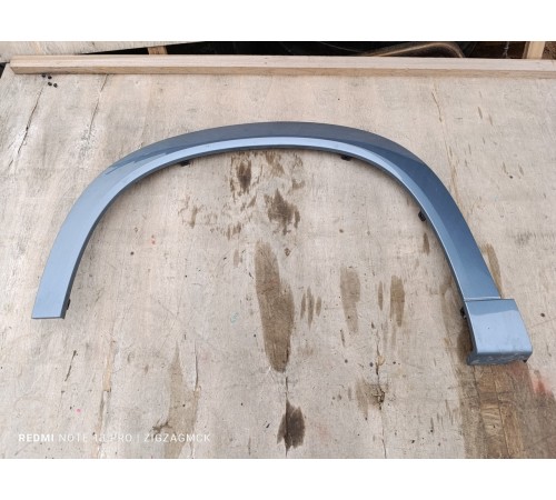 Накладка крыла передняя левая