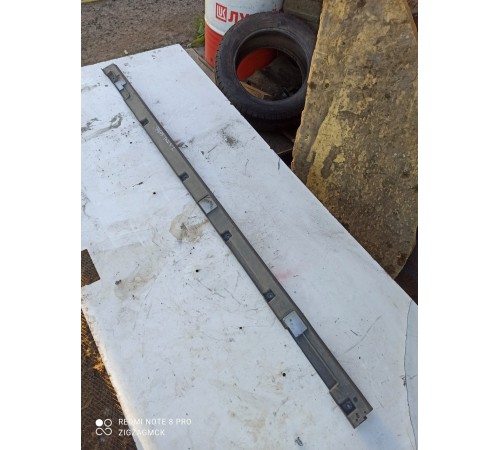 Накладка порога левая