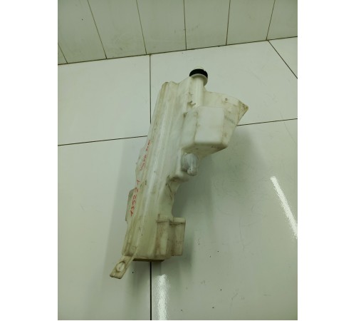 Бачок омывателя лобового стекла