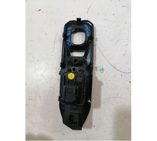 Кнопка стояночного тормоза