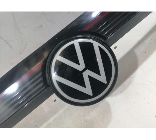 Фонарь крышки багажника центральный