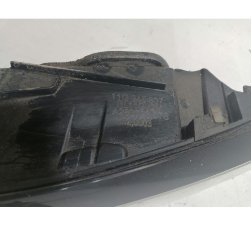 Фонарь крышки багажника центральный