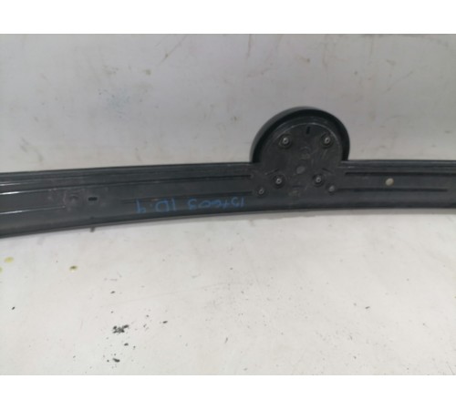 Фонарь крышки багажника центральный