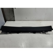 Обшивка крышки багажника