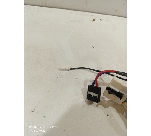 Проводка переднего корпуса отопителя , печки