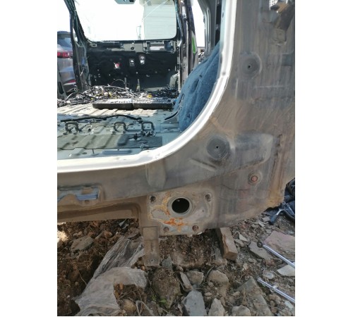 Задняя панель кузова