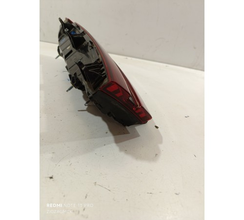 Фонарь задний внутренний левый