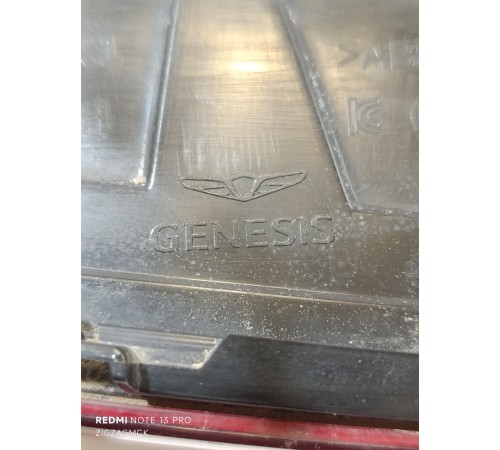 Фонарь задний внутренний левый