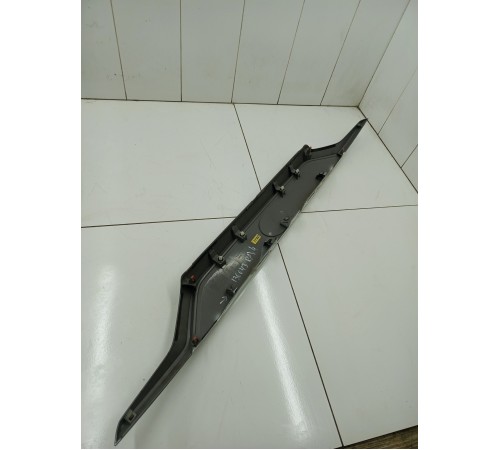 Накладка крышки багажника