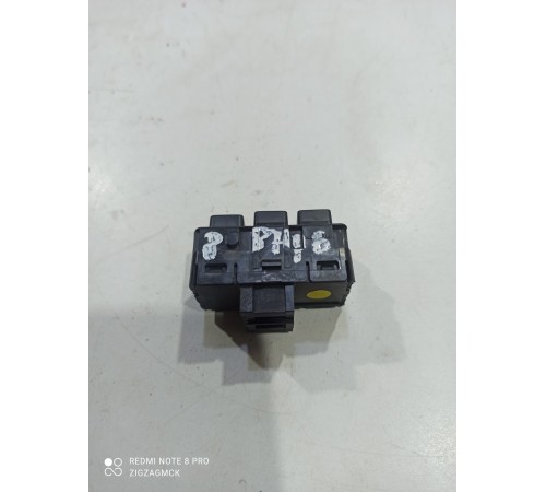 Блок кнопок памяти сиденья(передний левый)