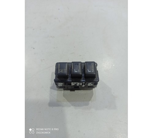 Блок кнопок памяти сиденья(передний левый)