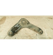 Кронштейн переднего подрамника задний правый