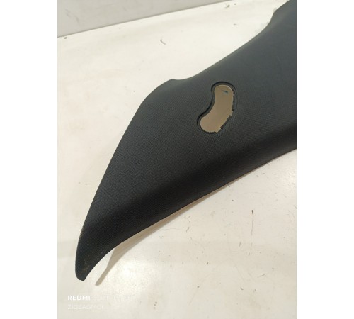 Обшивка задней стойки правая