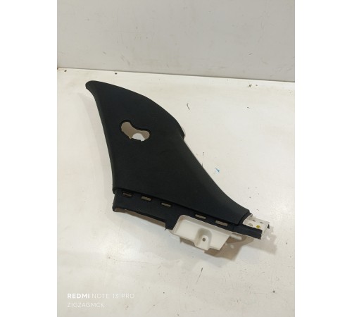 Обшивка задней стойки правая