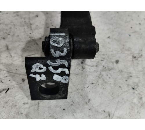 Петля двери(передняя правая верхняя)