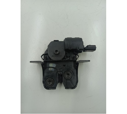 Замок двери крышки багажника