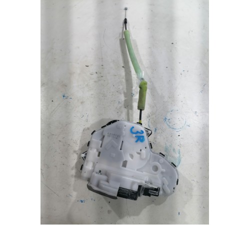 Замок двери задней правой 