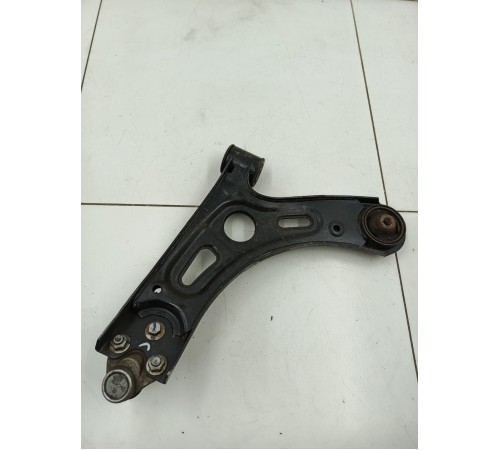 Рычаг подвески передний правый