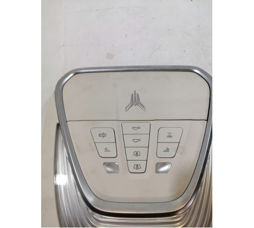 Плафон освещения салона