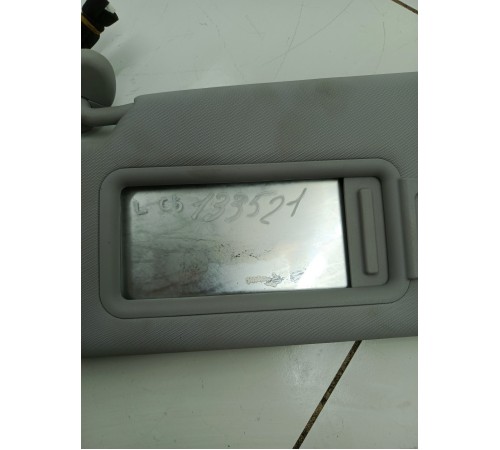 Солнцезащитный козырек левый