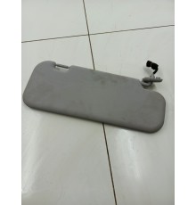 Солнцезащитный козырек левый