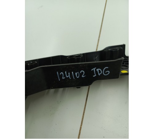 Кронштейн крепления салона