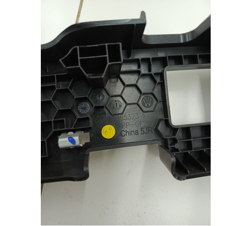 Кронштейн крепления салона