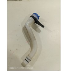 Горловина бачка омывателя с крышкой