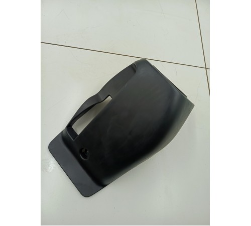 Кожух рулевой колонки нижний