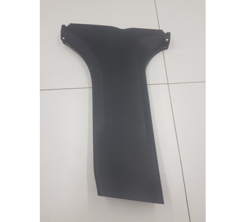 Обшивка центральной стойки левая нижняя