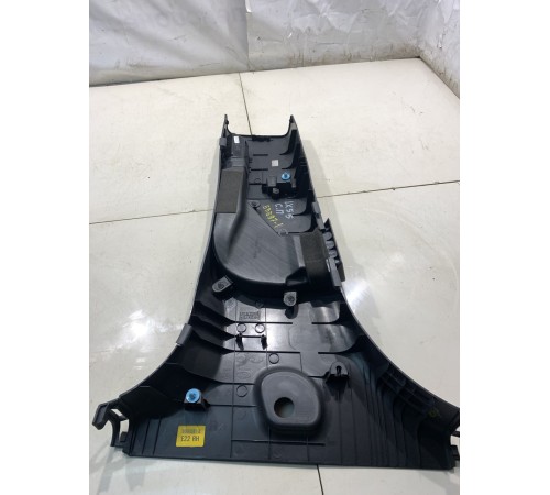 Обшивка стойки (передняя, правая)