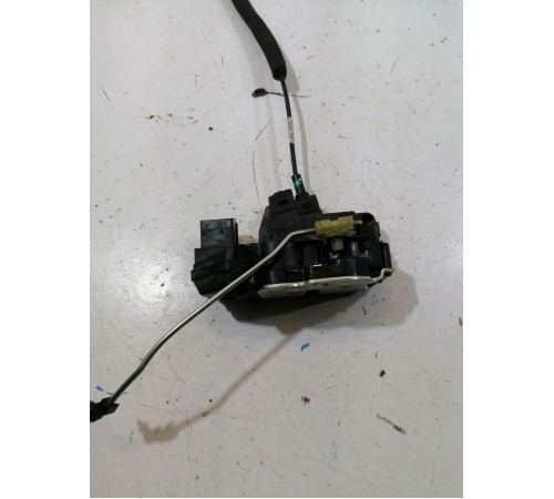 Замок двери передний правый