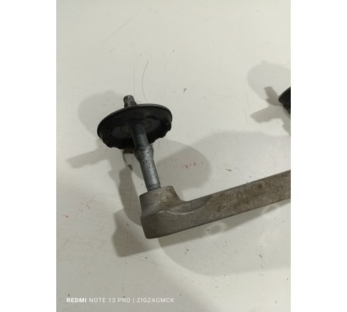 Кронштейн заднего редуктора задний