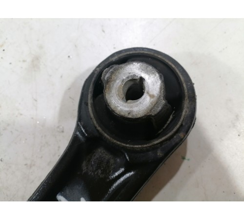 Рычаг подвески  передний левый