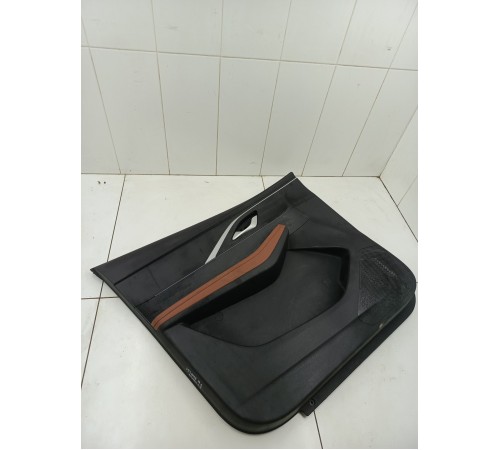 Обшивка двери передняя левая