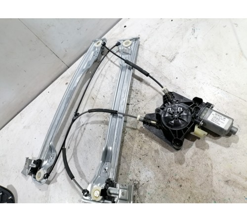 Стеклоподьмник передний правый