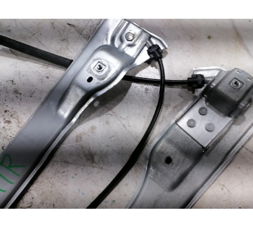 Стеклоподьмник передний правый